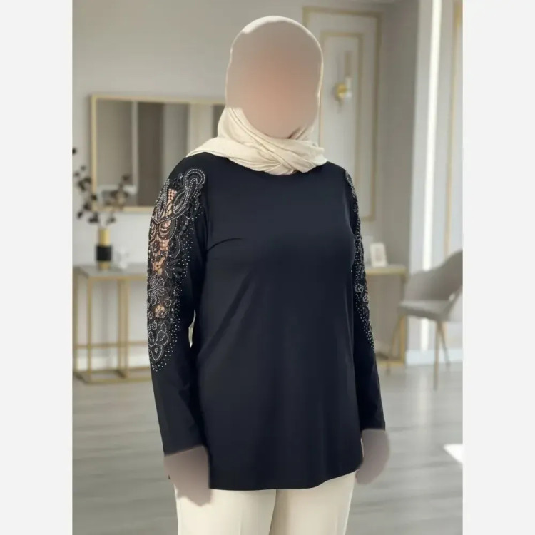 شومیز گیپوری نگین دار مدل سوگل جنس ویسکوز تیپ لاکرا فری سایز