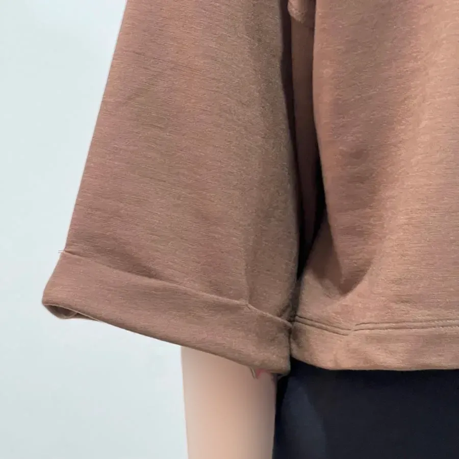 تیشرت کراپ باکسی چاپدار کلاه دار جنس گلکسی