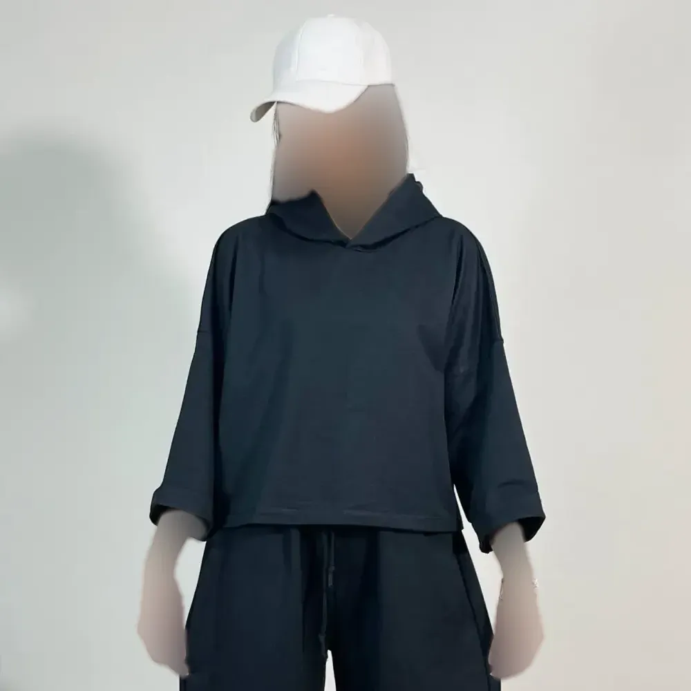 تیشرت کراپ باکسی کلاه دار جنس گلکسی